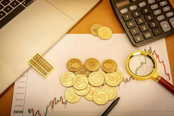 美联储降息25基点在即，现货黄金4245成多头破局关键